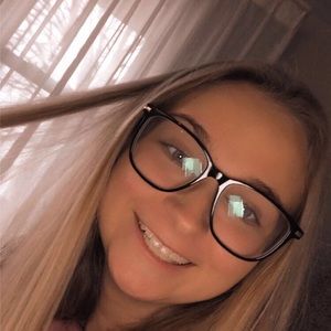 Meet your Posher, Haley